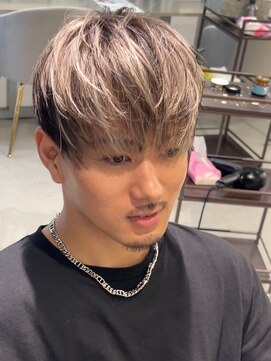 キング(K!ng) 縮毛矯正髪質改善ハイライトレイヤーカット枚方美容室エクステ