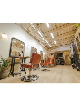 大型店が苦手な方必見！周りを気にせず、ゆったりとした時間を過ごせる♪居心地の良さと丁寧な施術が◎