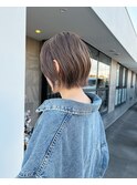 切りっぱなしグレージュボブ