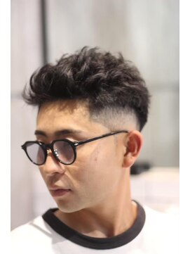 キングスマントーキョー 多摩センター2nd(KINGSMAN TOKYO) フリンジカット