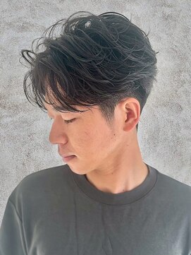 アノ(Ano.) 大分ニュアンスパーマセンターパートフェザーパーマ毛流れパーマ