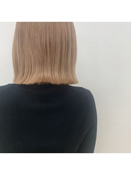 アールジービーガレージ(RGB garage) 切りっぱなしボブ