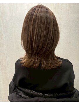 ロッカヘアエジェ(ROCCA hair eje.) 大人ナチュラルレイヤーミディミディアムレイヤーカット