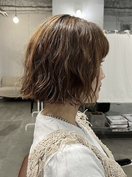 アオゾラヘアーカミノウラ(AOZORA HAIR kaminoura) ボブパーマ あご下ボブ ナチュラルカラー スタイリング簡単