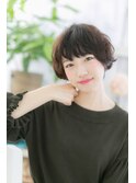 ダークトーンで引き締め!小顔バルーンボブ