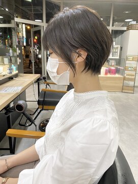 ジーニー 横浜(giinii) giinii_渋谷良太_前下がり_小顔_ミアショート