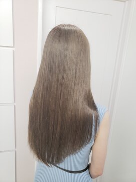 エレラビューティー(ELERA beauty) 外国人風カラー×ロングヘア