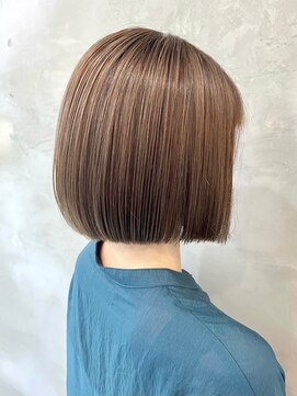 カリン(carin) Carin那覇真嘉比店/小顔/オリーブカラー/セミウェットウェーブ