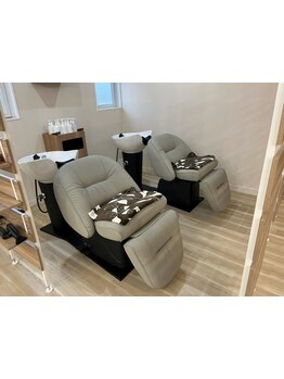 少人数のプライベートサロンだからゆったり寛げる♪周りを気にせずに過ごせる居心地の良さを追求。