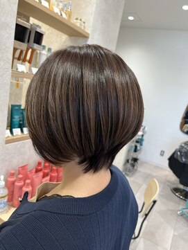 エント(ento) 小顔ショートボブ