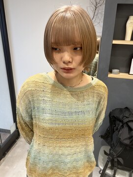 ラミエバイメルト 下北沢(lamie by melt) 顔まわりレイヤーウルフボブベージュブリーチ透明感ダブルカラー