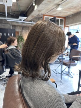 リベルテ(LIBERTE) リベルテ銀座　20代大人くびれミディアム×カーキーグレージュ