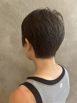 ロビンソン(Robinson) ベリーショートスタイル