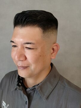 ソアー 新大阪(SOAR) 濡れパンアイロンパーマダークアッシュスキンフェード【新大阪】