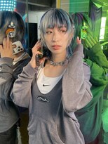 ウルフレイヤーカットシルバーブルーローライトブロックカラー