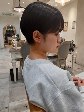ラボヌールヘアーグレース 門前仲町店(La Bonheur hair grace) 【grace三瓶】コンパクトショート
