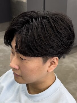エデアンルクラ 下通(EDEAN Leclat) 熊本 フェザーショート パーマ ニュアンス MEN'S HAIR