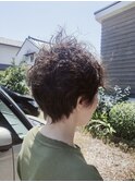 癖毛を生かしたショートスタイル