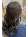 キンヘアストア(KIN hair store) レイヤーカットとダークグレージュカラーで透明感バッチリです！