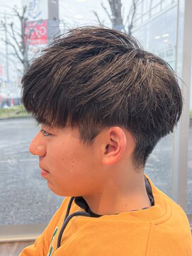 マンプス 刈り上げマッシュ