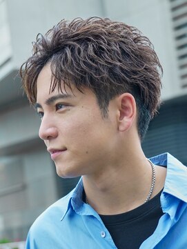 フィフス トウキョウ (fifth TOKYO) 渋谷フェザーパーマメンズカットスパイキーショートかきあげ30代