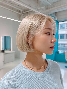 クレビアテン(CreBiA ten_) 艶髪/透明感/レイヤーカット/顔まわりカット/ハイトーン