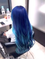 ミラ 銀座(MILA) インナーターコイズとネイビーブルー 髪質改善