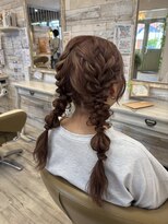 フゥカ 売市店(fuka)&nbsp;【 お呼ばれヘア☆】ゆるふわ編みおろしヘア　八戸