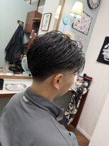 フォーコーナーズカットショップフェイビーズ 名古屋西(FourCornersCutShop favey's) テーパーフェードで創るショートパートスタイル