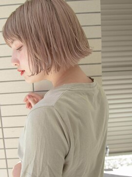 ルティア(Lutia) ミルクティーカラー ダブルカラー   外ハネ ☆