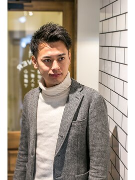 クローバー(CLOVER) ツーブロック立ち上げショート