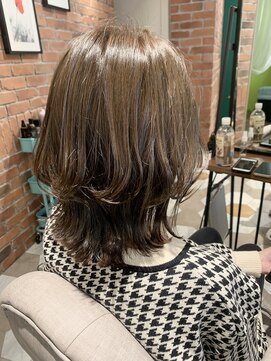 ムーン ティコブラーエ(moon tico brae) ４月(ミディアムヘア/ショコラベージュ/ボブルフ)