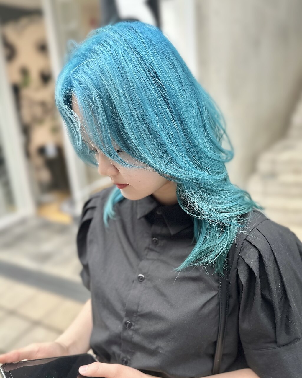 ターコイズブルー/シアンカラー/レイヤーカット/デザインカラー