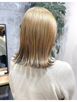 マノハル(MANOHARU)&nbsp;黒染め履歴あり　ブリーチ　ブラックインナーカラー