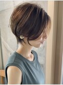 ショートヘアショートボブ白髪ぼかしハイライトカラーボブ