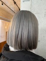 エース (ACE)&nbsp;ACE 横浜　小顔ボブ×ハイトーングレー