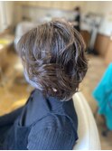巻き髪ショートボブ