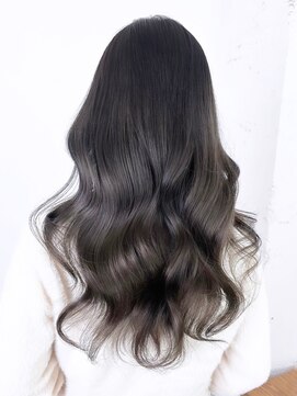 アイティーバイアルバム 藤沢店(IT by ALBUM) おくれ毛顔周りレイヤー韓国ヘアロング_ba508082