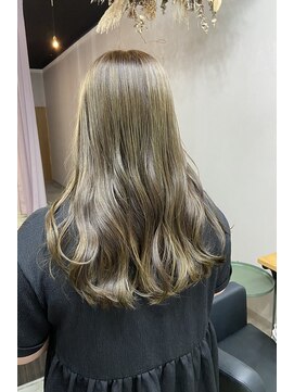 カンナカンナ 三佐店(cannaCANNA) 透明感たっぷり＊赤みを抑えたオリーブベージュ