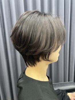 ランズ(LANDS)の写真/【駐車場完備/武庫之荘】豊富なカラーバリエーションでオシャレな白髪カバーが叶う[白髪ぼかし/ハイライト]