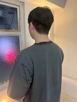 タヴィ(Tavi)&nbsp;メンズカットセンターパート/毛流れパーマ/ニュアンスパーマヘア