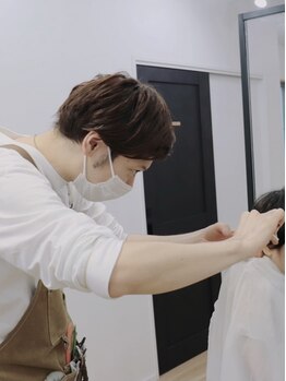 一人のスタイリストが、あなたの理想を引き出し、丁寧に仕上げます◎心地よい空間で特別なひとときを。