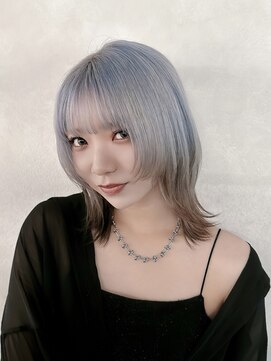 ノアル 大宮店(NOAHL) アイスブルー／レイヤーボブ　M