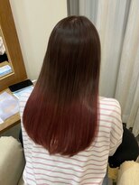 ディフィー 梅田(Defi) 自然に繋がるピンクグラデーションカラー