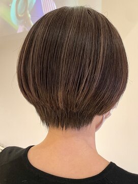 オーガニックトリコ 所沢(organic+tricot) 30代40代◎春カラー◎大人細めグレージュハイライト×ショート