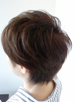 ヘアーメイク アヴァンセ 泉中央店(hair make Avance)の写真/【駐車場有】こまめに染めたいグレイカラーこそ、ケアで3年後に差がつく★健康な髪を育むための新習慣♪