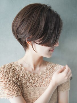 カライング(ing) 大人可愛い20代30代40代黒髪前下がりショートボブ丸みショート◎