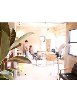 キッズスペースあり◎忙しいママやパパも気軽にご来店下さい◇キッズカットメニューあり♪親子カットも！