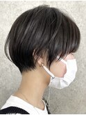 天神ショートボブヘアショートカットボブ前下がりボブ前髪なし