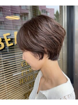 ブルー 青葉台(BLUE) イルミナカラー×ショートヘア